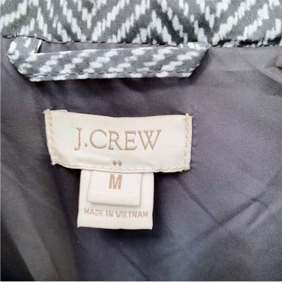 EUC J. Crew sz M zig zag puffer vest Excursion Quilted Black/ White - Picture 6 of 6